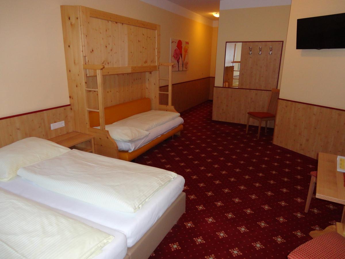 Hotel Hubertushof Флахау Екстериор снимка